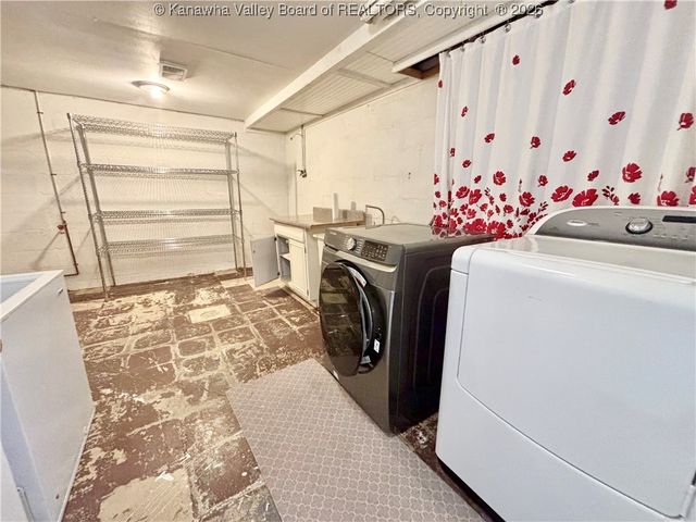 314 Prospect Drive, Cottageville, WV 25239