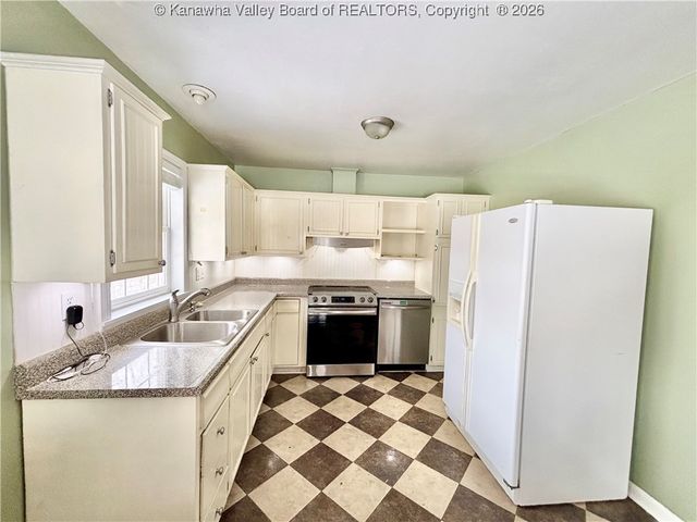 314 Prospect Drive, Cottageville, WV 25239