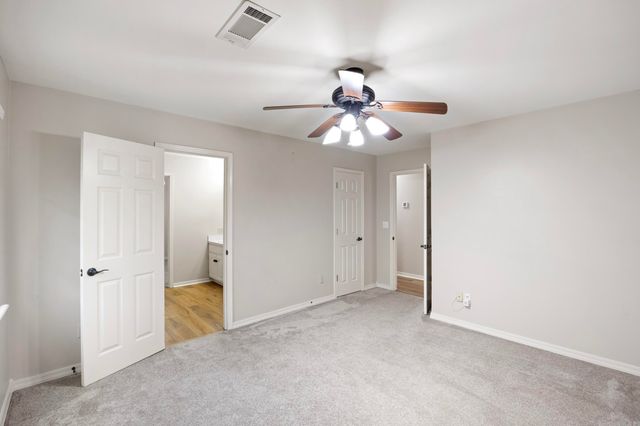 2916 Highland Dr, Russellville, AR 72802