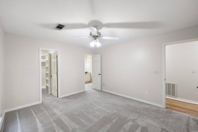 2916 Highland Dr, Russellville, AR 72802