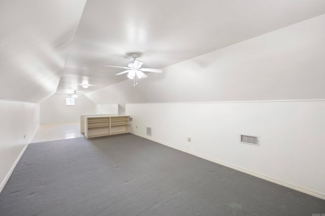 2916 Highland Dr, Russellville, AR 72802