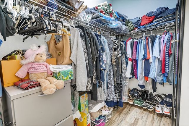 9689 Pineapple Preserve CT, Fort Myers, FL 33908