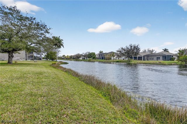 9689 Pineapple Preserve CT, Fort Myers, FL 33908