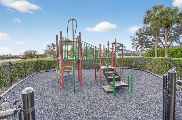 9689 Pineapple Preserve CT, Fort Myers, FL 33908