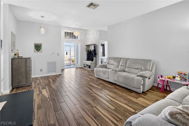 9689 Pineapple Preserve CT, Fort Myers, FL 33908