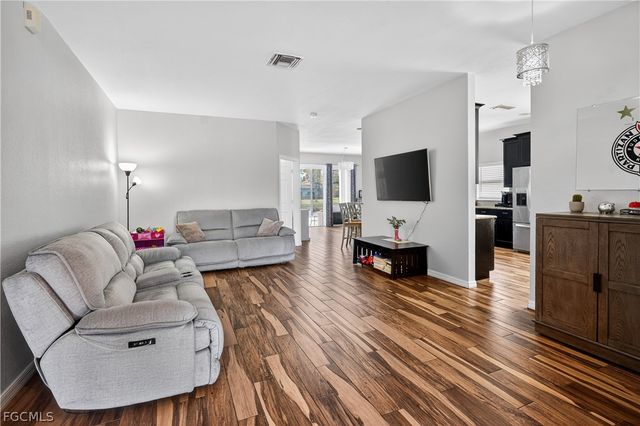 9689 Pineapple Preserve CT, Fort Myers, FL 33908