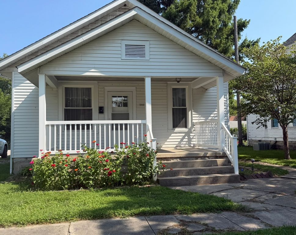 Image 1 of property listing at 540 W 3rd Street, Centralia, IL 62801