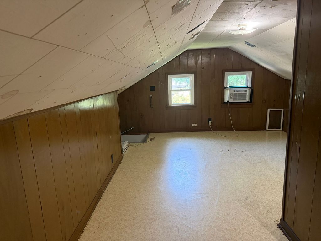 Image 14 of property listing at 540 W 3rd Street, Centralia, IL 62801