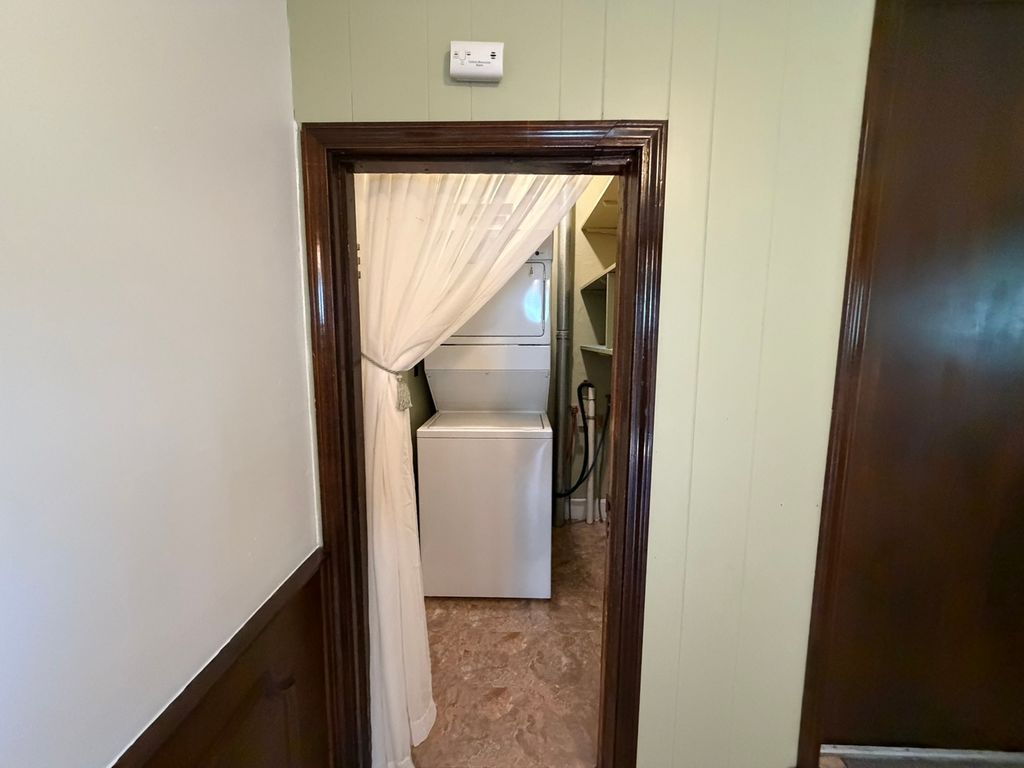 Image 8 of property listing at 540 W 3rd Street, Centralia, IL 62801