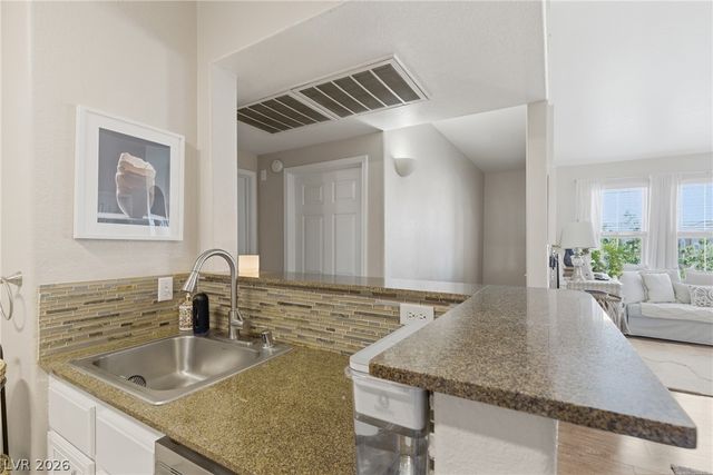 9975 Peace Way 2141, Las Vegas, NV 89147