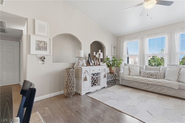 9975 Peace Way 2141, Las Vegas, NV 89147