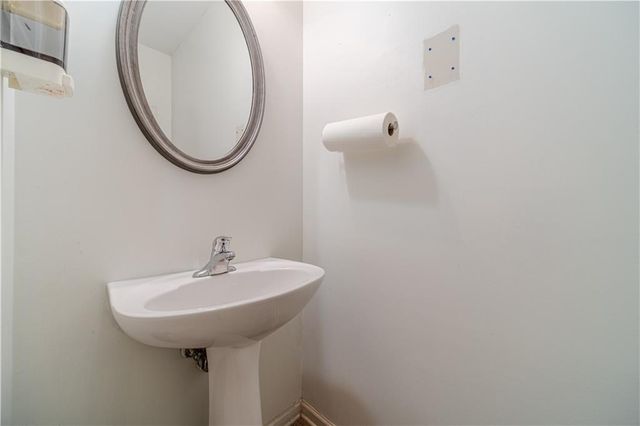 1983 Burns View Lane, Lawrenceville, GA 30044