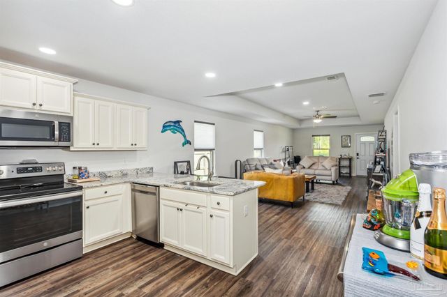 901 E Fisher, Pensacola, FL 32503
