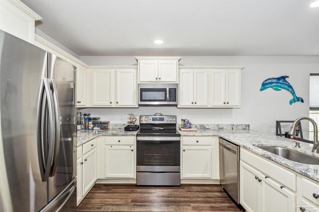 901 E Fisher, Pensacola, FL 32503