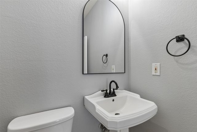 436 Baverton Lane, Fort Worth, TX 76052