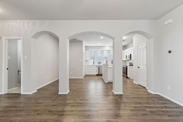 436 Baverton Lane, Fort Worth, TX 76052
