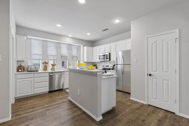 436 Baverton Lane, Fort Worth, TX 76052