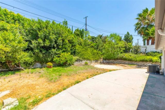 16509 Shamhart, Granada Hills, CA 91344