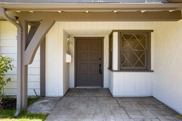 16509 Shamhart, Granada Hills, CA 91344