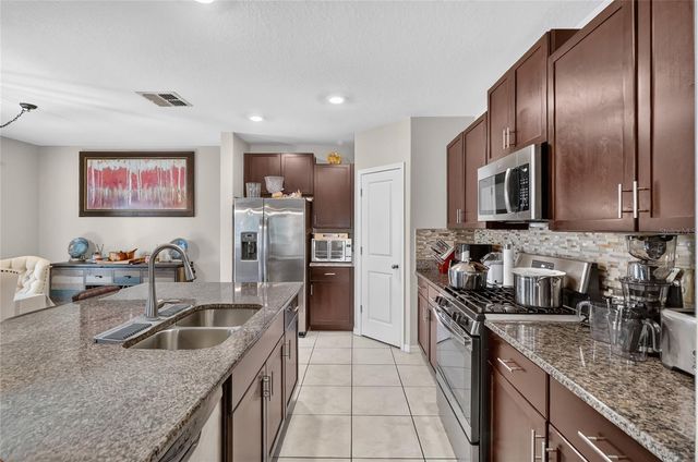 5111 WHITE CHICORY DRIVE, Apollo Beach, FL 33572