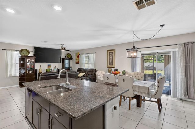 5111 WHITE CHICORY DRIVE, Apollo Beach, FL 33572