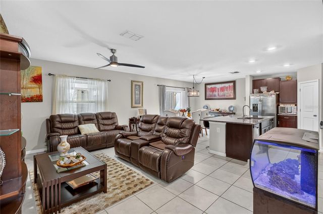 5111 WHITE CHICORY DRIVE, Apollo Beach, FL 33572