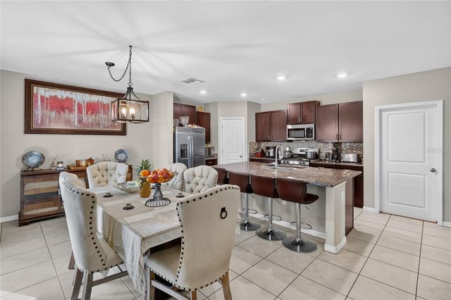5111 WHITE CHICORY DRIVE, Apollo Beach, FL 33572