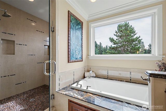 24728 142nd Avenue, Kent, WA 98042