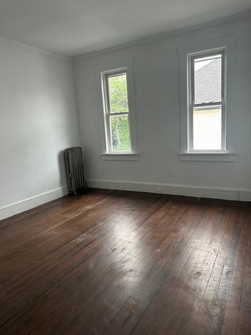 441 High St 2, Lowell, MA 01852