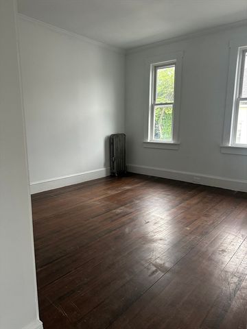 441 High St 2, Lowell, MA 01852