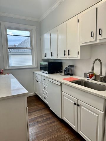 441 High St 2, Lowell, MA 01852
