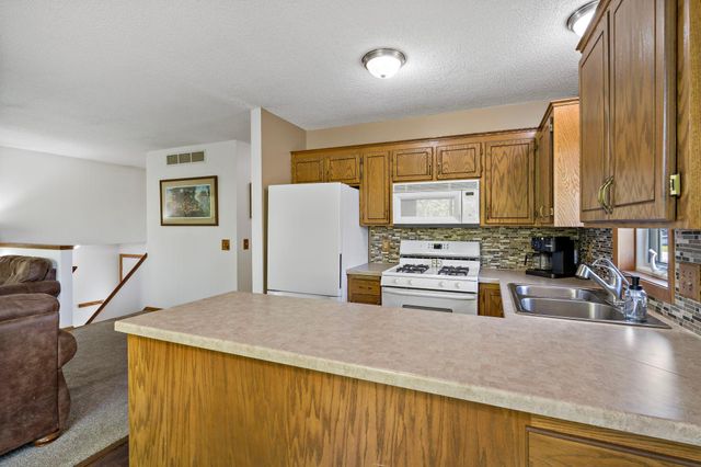 13634 Alabama Avenue S, Savage, MN 55378