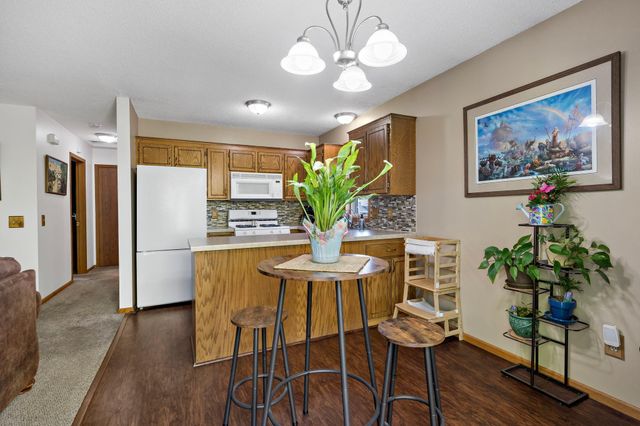 13634 Alabama Avenue S, Savage, MN 55378