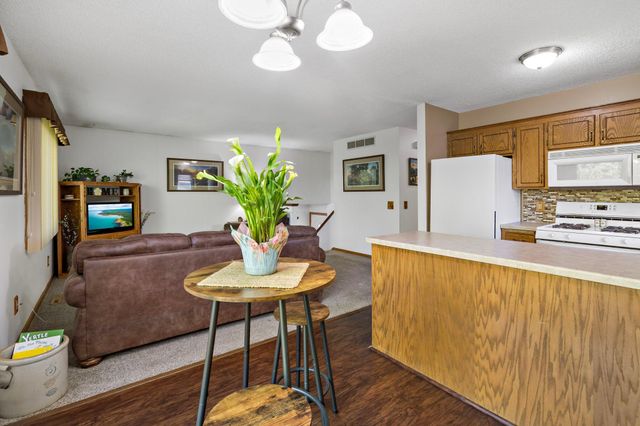 13634 Alabama Avenue S, Savage, MN 55378
