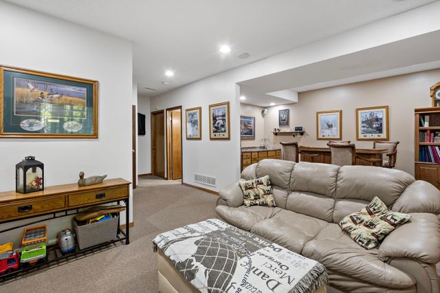 13634 Alabama Avenue S, Savage, MN 55378