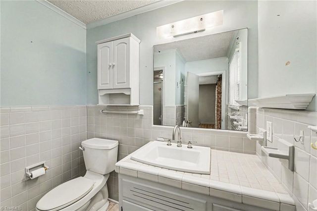 119 Lakeview Circle, Thomasville, NC 27360