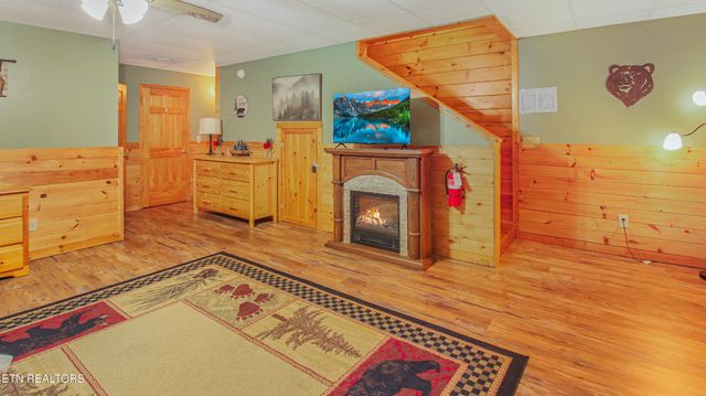 1732 Silver Poplar Lane, Sevierville, TN 37876