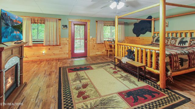1732 Silver Poplar Lane, Sevierville, TN 37876