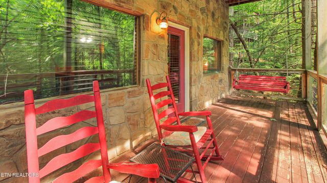 1732 Silver Poplar Lane, Sevierville, TN 37876