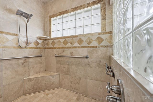 1207 W Colchester Drive, Eagle, ID 83616