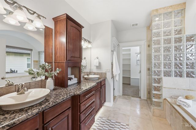 1207 W Colchester Drive, Eagle, ID 83616