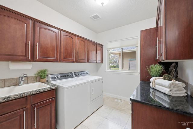 1207 W Colchester Drive, Eagle, ID 83616