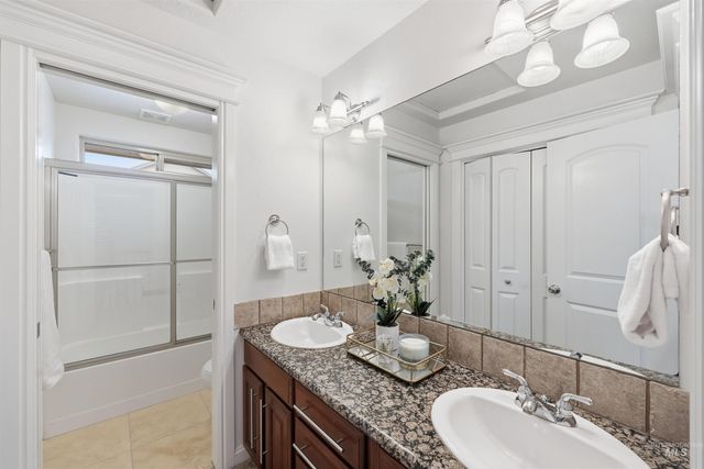 1207 W Colchester Drive, Eagle, ID 83616