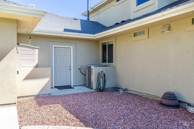 1207 W Colchester Drive, Eagle, ID 83616