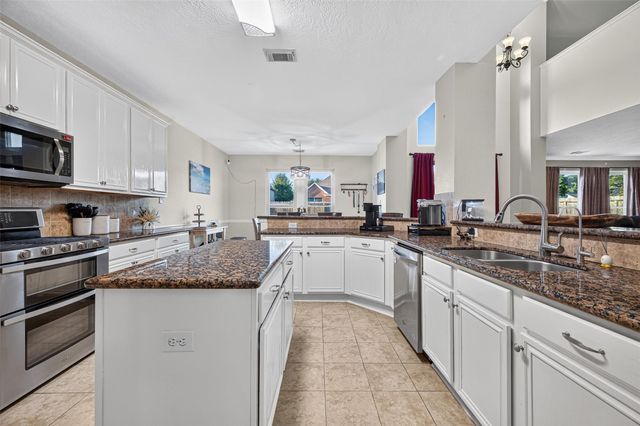 1806 N Everglades, Deer Park, TX 77536