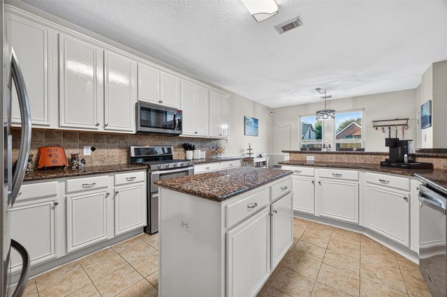 1806 N Everglades, Deer Park, TX 77536