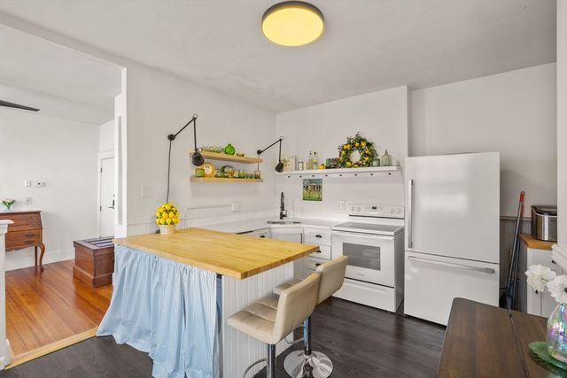 16 Leavitt Street 3, Salem, MA 01970