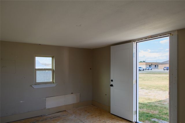 4401 Elementary Drive, Southmayd, TX 76268