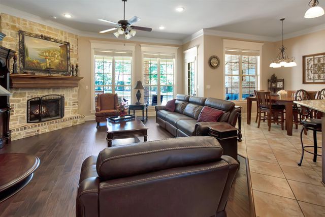 6518 Rochester Way, Tyler, TX 75703