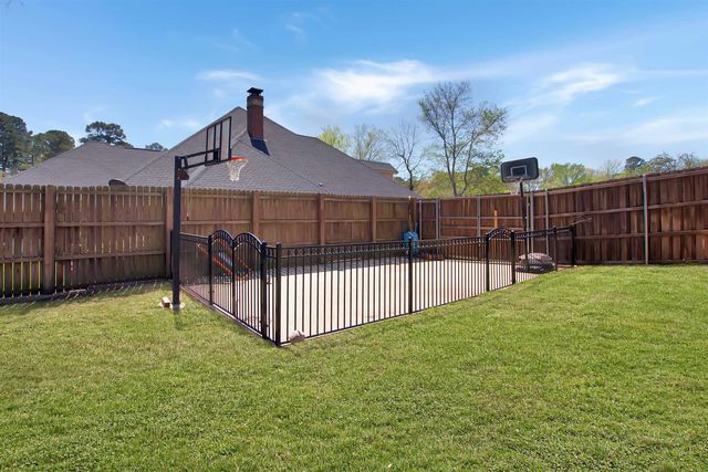 6518 Rochester Way, Tyler, TX 75703